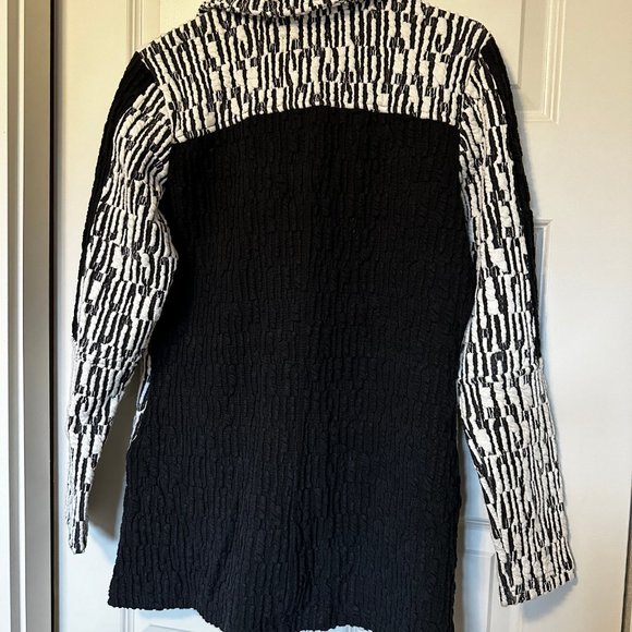 Tonia Debellis Black/White Front Zip Jacket - Picture 5 of 5